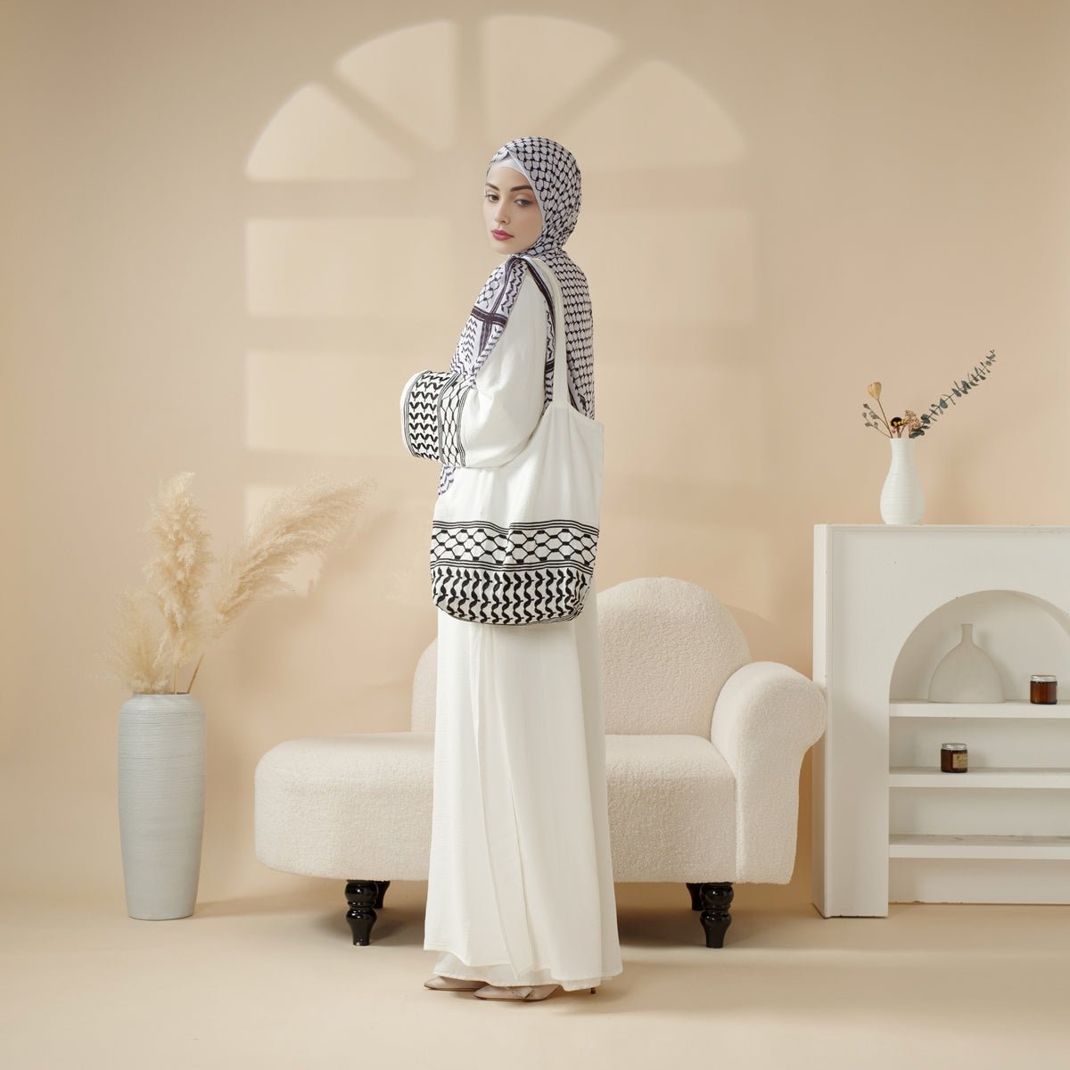 Palestinian Keffiyeh-Inspired Abaya with Matching Crossbody Bag Keffiyeh Abaya (MA131)