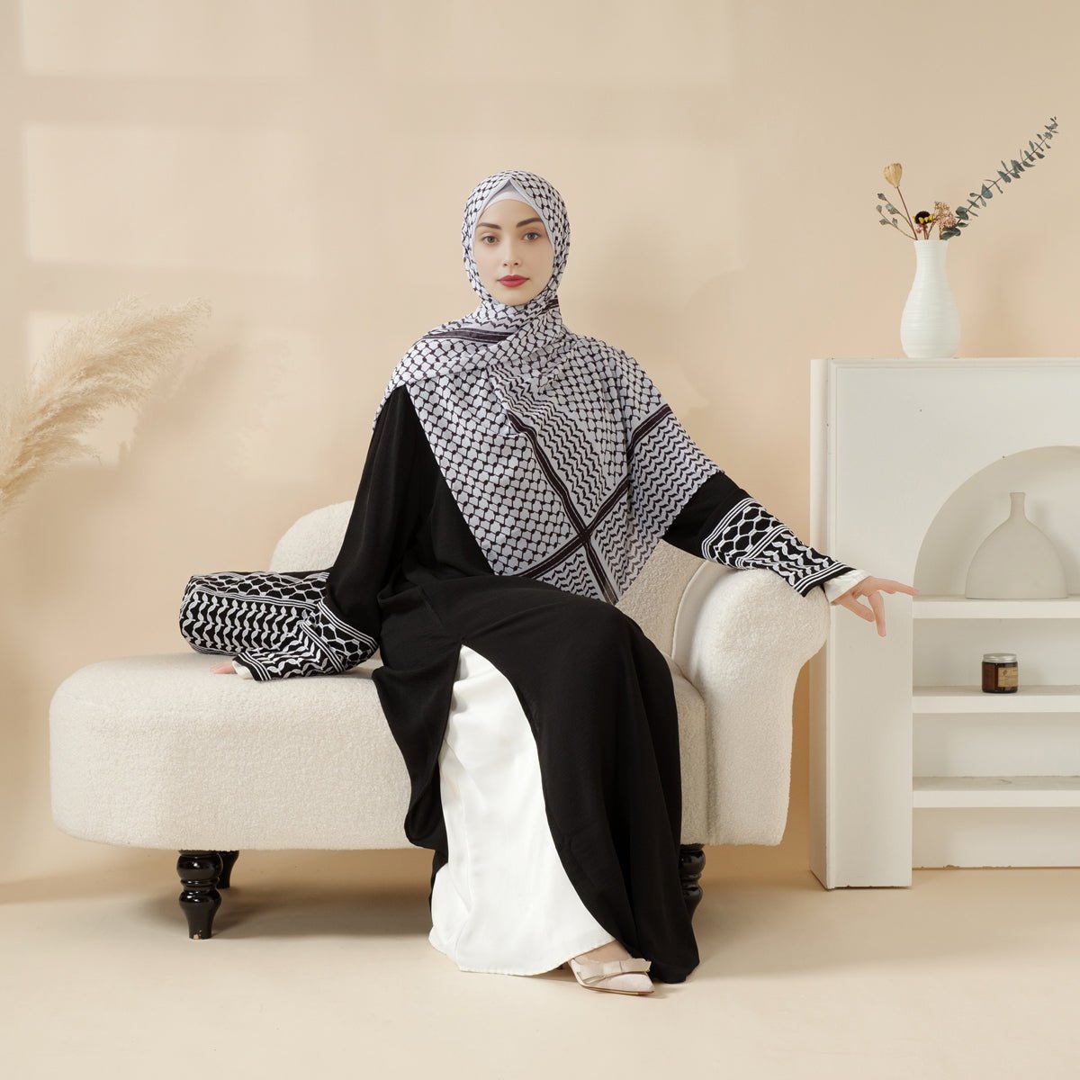 Palestinian Keffiyeh-Inspired Abaya with Matching Crossbody Bag Keffiyeh Abaya (MA131)